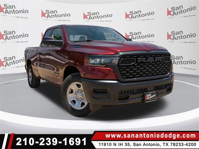 2025 RAM Ram 1500 RAM 1500 TRADESMAN QUAD CAB 4X2 64 BOX