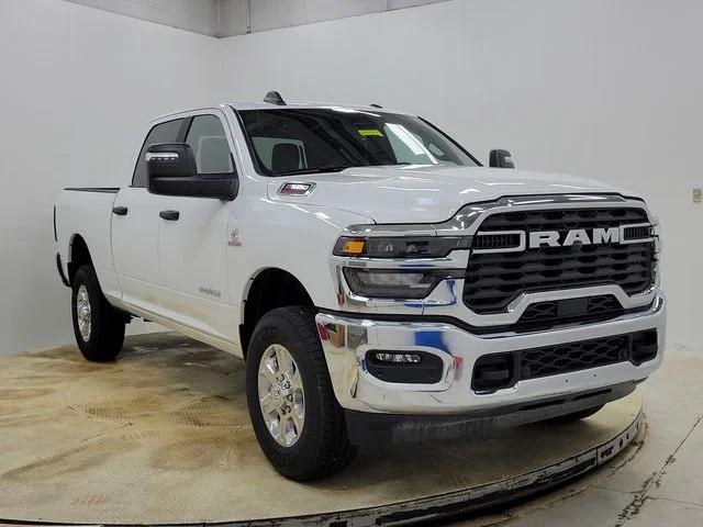 2025 RAM 2500 RAM 2500 BIG HORN CREW CAB 4X4 64 BOX 2025 RAM 2500 RAM 2500 BIG HORN CREW CAB 4X4 64 BOX