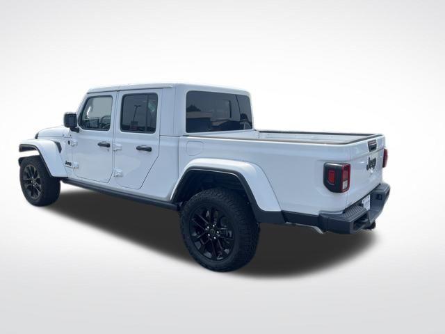 2025 Jeep Gladiator GLADIATOR NIGHTHAWK 4X4
