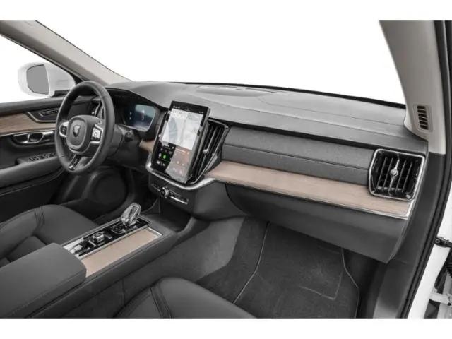 2025 Volvo XC90 B6 Ultra