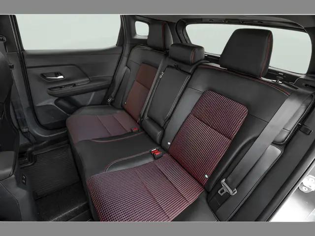 2025 Nissan Kicks SR Intelligent AWD