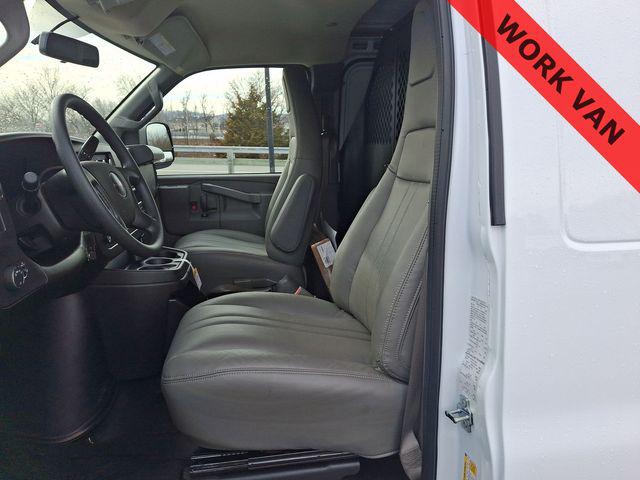 2025 GMC Savana Cargo RWD 2500 Regular Wheelbase Work Van