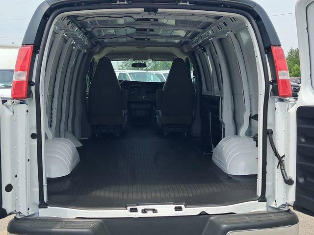 2025 Chevrolet Express Cargo Van RWD 3500 Regular Wheelbase WT