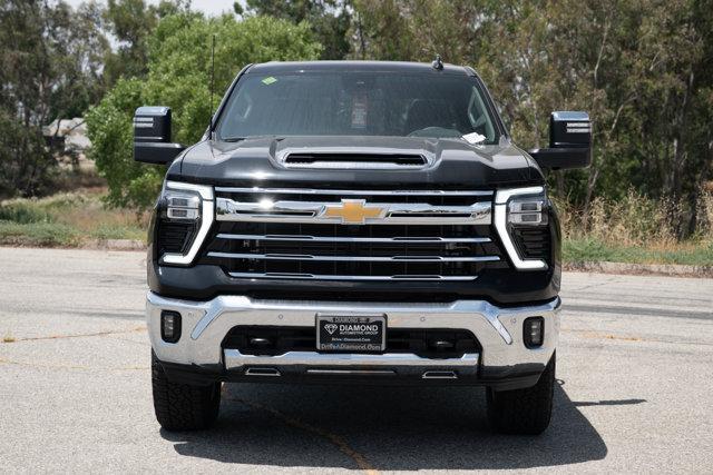 2025 Chevrolet Silverado 2500HD 4WD Crew Cab Standard Bed LTZ