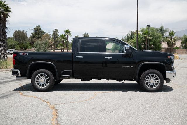 2025 Chevrolet Silverado 2500HD 4WD Crew Cab Standard Bed LTZ