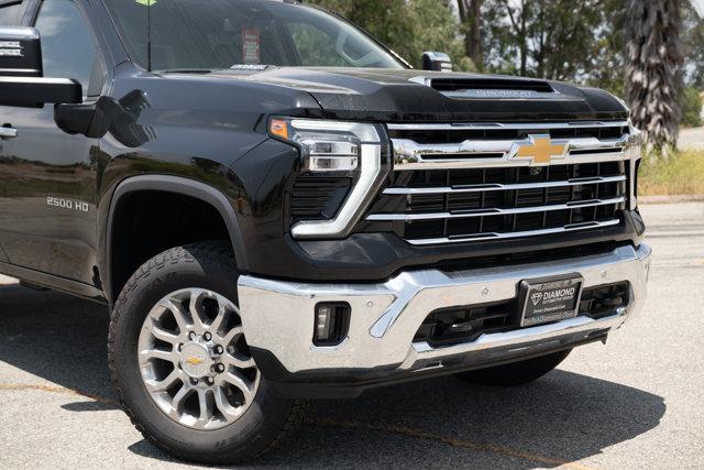 2025 Chevrolet Silverado 2500HD 4WD Crew Cab Standard Bed LTZ