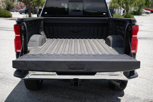 2025 Chevrolet Silverado 2500HD 4WD Crew Cab Standard Bed LTZ