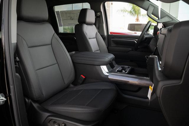 2025 Chevrolet Silverado 2500HD 4WD Crew Cab Standard Bed LTZ