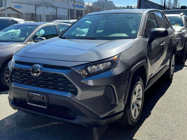 2022 Toyota RAV4 LE [9]