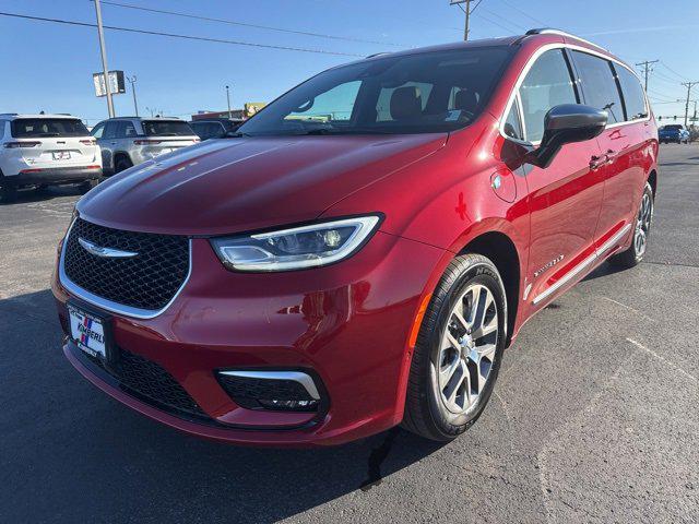 2025 Chrysler Pacifica Hybrid PACIFICA PLUG-IN HYBRID PINNACLE