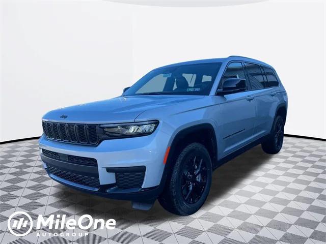 2025 Jeep Grand Cherokee GRAND CHEROKEE L ALTITUDE 4X4