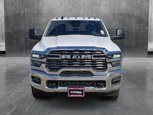 2025 RAM Ram 3500 Chassis Cab RAM 3500 TRADESMAN CREW CAB CHASSIS 4X4 60 CA