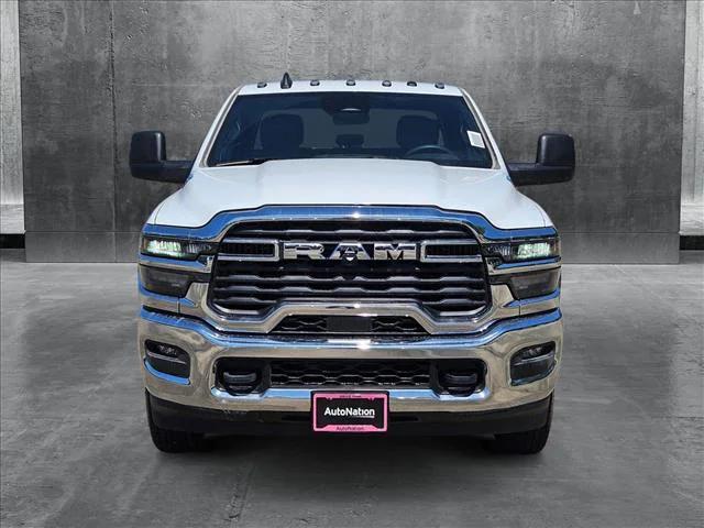 2025 RAM Ram 3500 Chassis Cab RAM 3500 TRADESMAN CREW CAB CHASSIS 4X4 60 CA