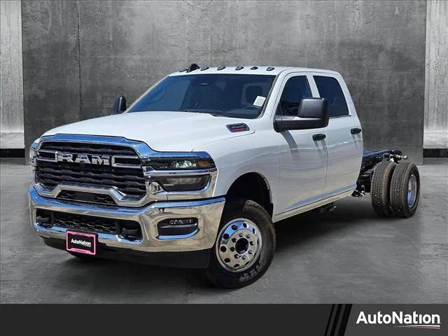 2025 RAM Ram 3500 Chassis Cab RAM 3500 TRADESMAN CREW CAB CHASSIS 4X4 60 CA