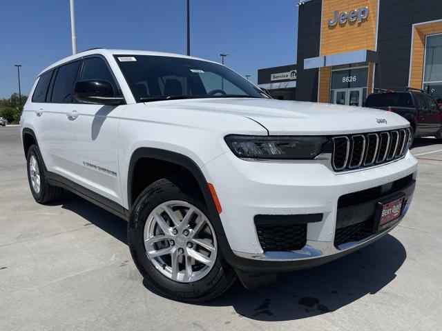 2025 Jeep Grand Cherokee GRAND CHEROKEE L LAREDO X 4X2
