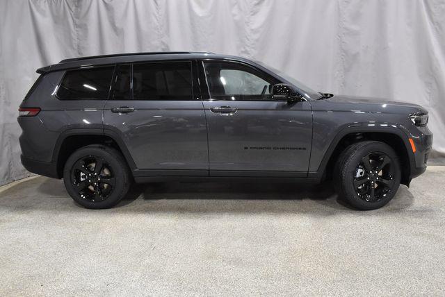2025 Jeep Grand Cherokee GRAND CHEROKEE L ALTITUDE 4X4