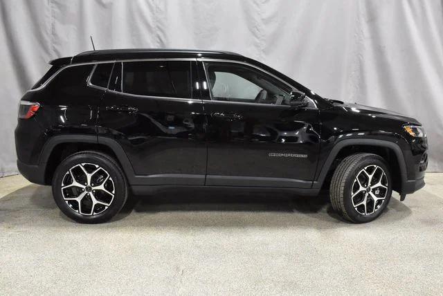 2025 Jeep Compass COMPASS LIMITED 4X4