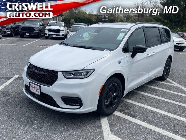 2025 Chrysler Pacifica Hybrid PACIFICA PLUG-IN HYBRID S APPEARANCE