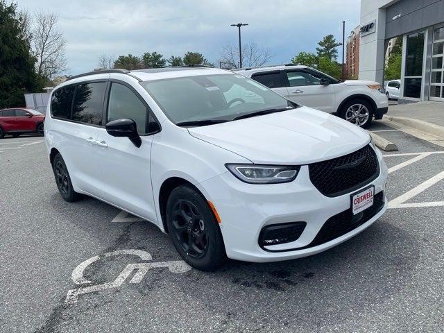 2025 Chrysler Pacifica Hybrid PACIFICA PLUG-IN HYBRID S APPEARANCE