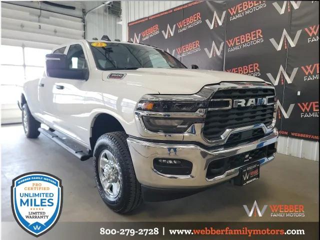 2025 RAM Ram 3500 RAM 3500 TRADESMAN CREW CAB 4X4 8 BOX