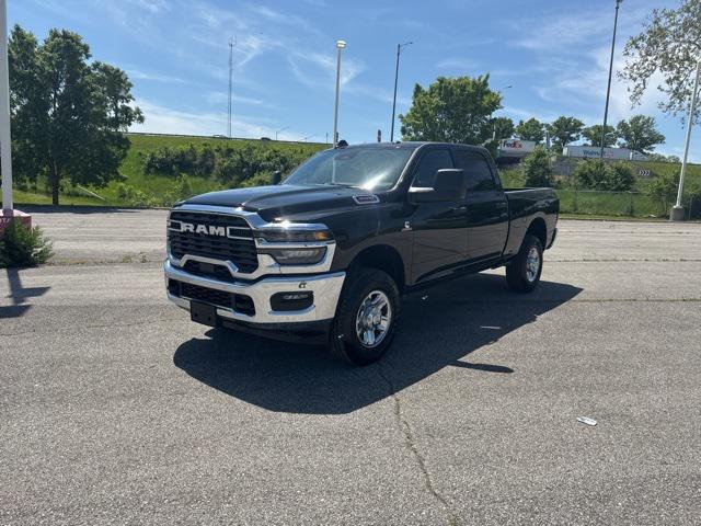 2025 RAM Ram 3500 RAM 3500 TRADESMAN CREW CAB 4X4 64 BOX