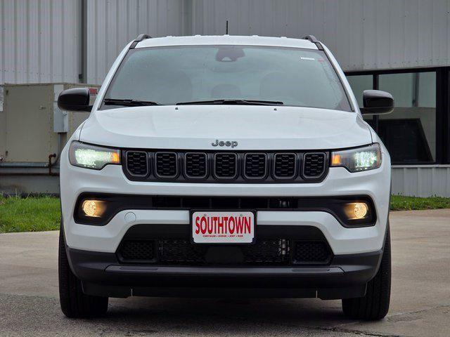 2025 Jeep Compass COMPASS LATITUDE 4X4