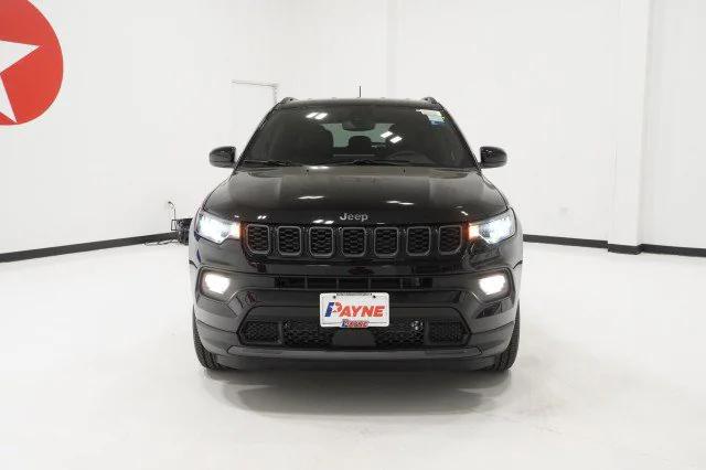 2025 Jeep Compass COMPASS LATITUDE 4X4