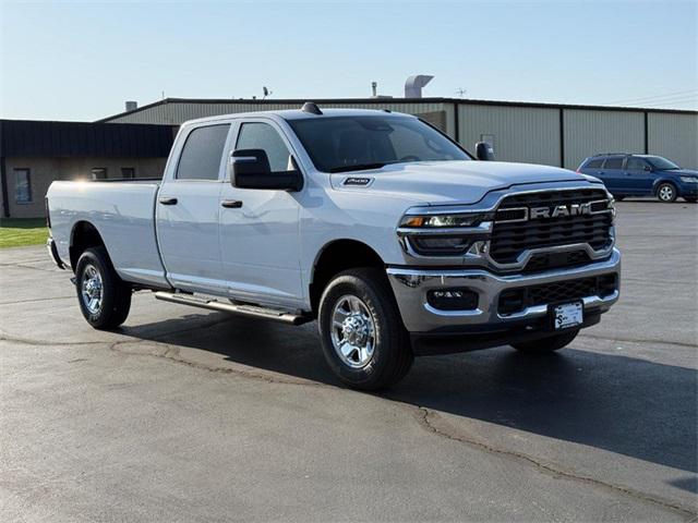 2025 RAM Ram 2500 RAM 2500 TRADESMAN CREW CAB 4X4 8 BOX