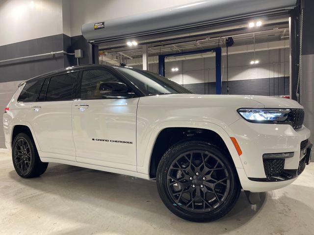 2025 Jeep Grand Cherokee GRAND CHEROKEE L SUMMIT 4X4