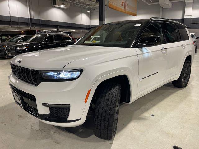 2025 Jeep Grand Cherokee GRAND CHEROKEE L SUMMIT 4X4