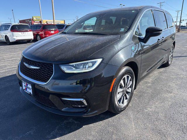 2023 Chrysler Pacifica Hybrid Touring L