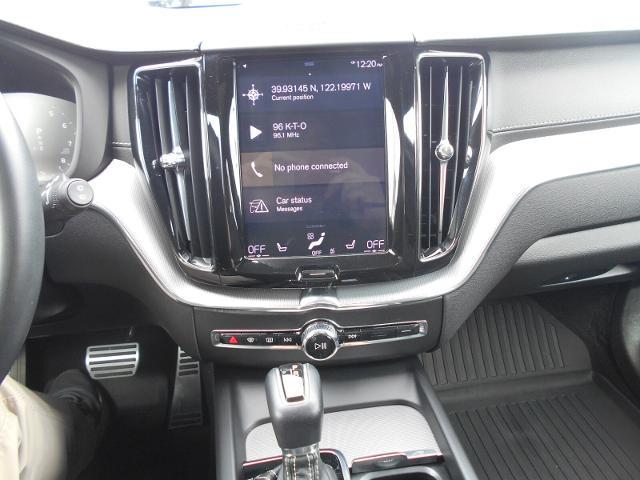 2020 Volvo XC60 T6 R-Design