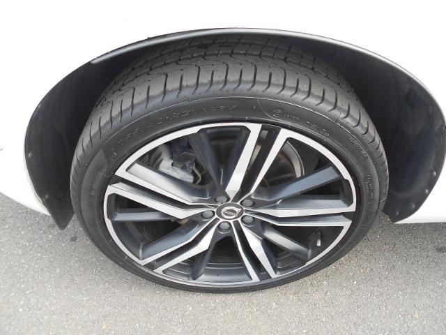 2020 Volvo XC60 T6 R-Design