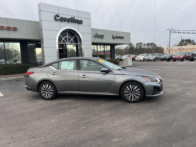 2023 Nissan Altima SV FWD