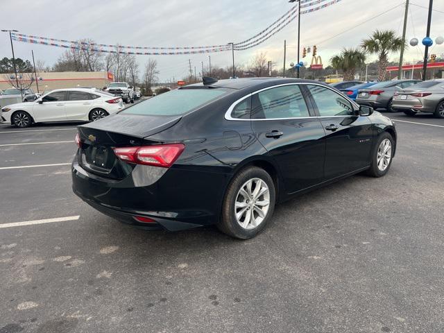 2022 Chevrolet Malibu FWD LT