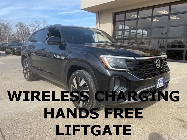 2024 Volkswagen Atlas Cross Sport 2.0T SE w/Technology
