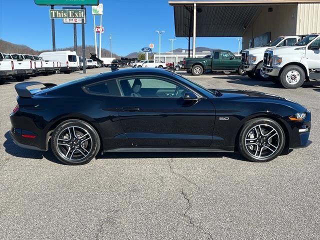 2021 Ford Mustang GT Fastback