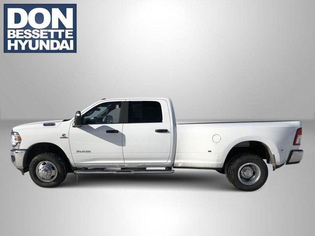 2024 RAM 3500 Big Horn Crew Cab 4x4 8 Box