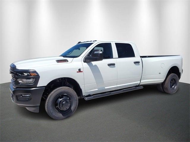 2025 RAM Ram 3500 RAM 3500 TRADESMAN CREW CAB 4X4 8 BOX