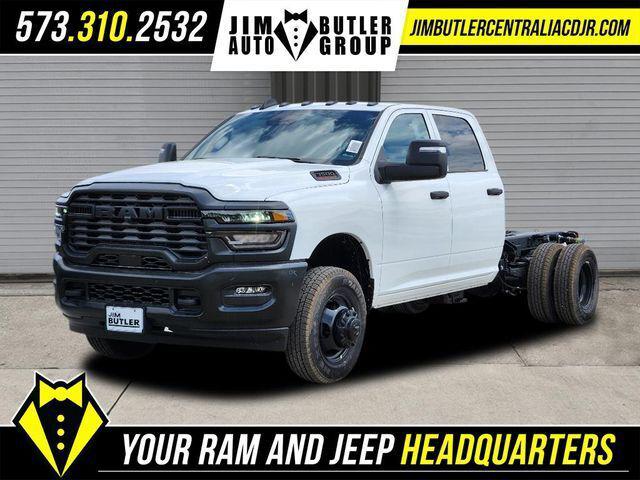 2025 RAM Ram 3500 Chassis Cab RAM 3500 TRADESMAN CREW CAB CHASSIS 4X4 60 CA