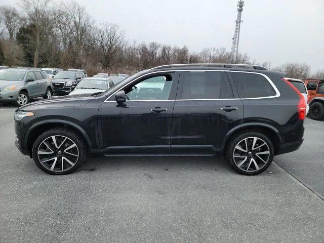 2018 Volvo XC90 T6 Momentum