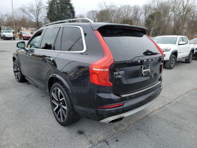 2018 Volvo XC90 T6 Momentum