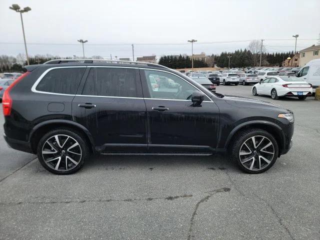2018 Volvo XC90 T6 Momentum