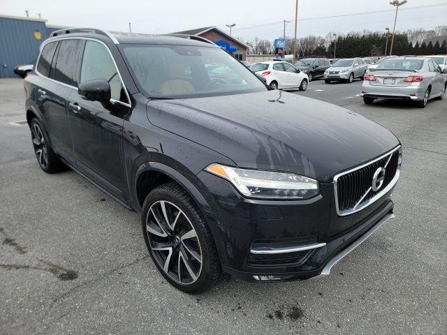 2018 Volvo XC90 T6 Momentum