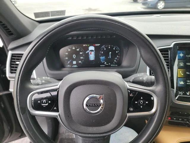 2018 Volvo XC90 T6 Momentum