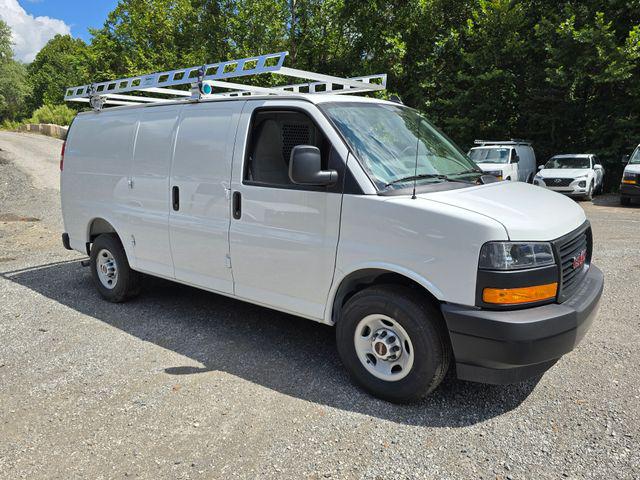 2025 GMC Savana Cargo RWD 3500 Extended Wheelbase Work Van
