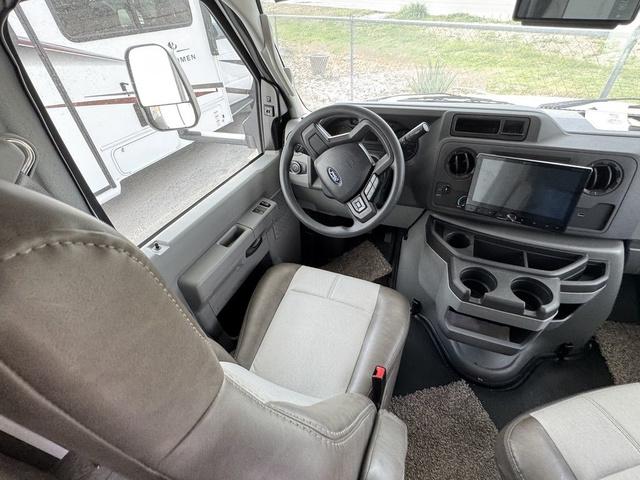 2025 Ford E-350 Cutaway Unknown