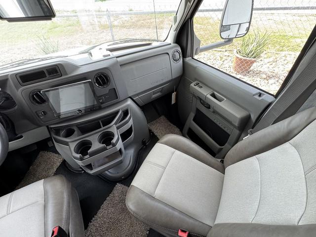2025 Ford E-350 Cutaway Unknown