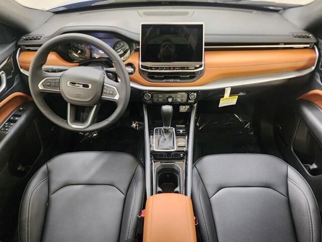 2025 Jeep Compass COMPASS LIMITED 4X4