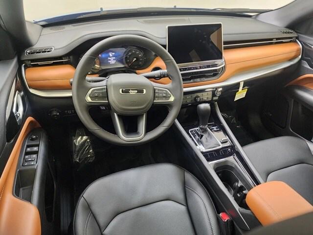 2025 Jeep Compass COMPASS LIMITED 4X4